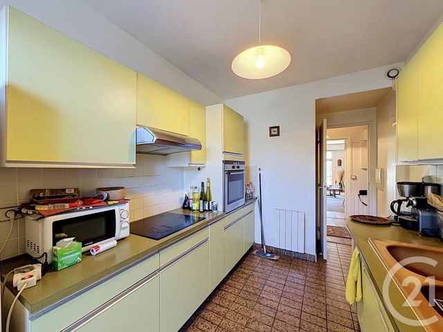 Appartement F3 à vendre - 3 pièces - 68.16 m2 - FONTAINEBLEAU - 77 - ILE-DE-FRANCE - Century 21 Agence Babut