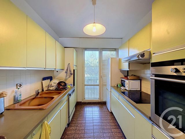 Appartement F3 à vendre - 3 pièces - 68.16 m2 - FONTAINEBLEAU - 77 - ILE-DE-FRANCE - Century 21 Agence Babut