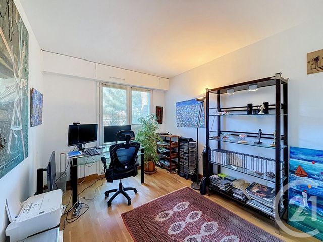 Appartement F3 à vendre - 3 pièces - 68.16 m2 - FONTAINEBLEAU - 77 - ILE-DE-FRANCE - Century 21 Agence Babut