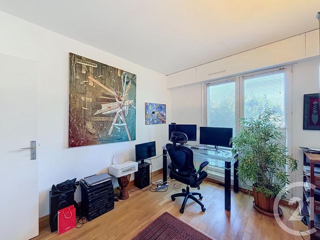 Appartement F3 à vendre - 3 pièces - 68.16 m2 - FONTAINEBLEAU - 77 - ILE-DE-FRANCE - Century 21 Agence Babut
