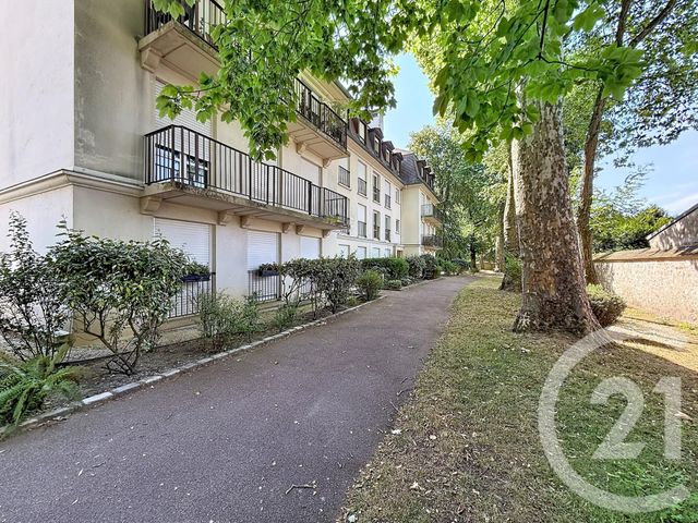 Appartement F3 à vendre - 3 pièces - 68.16 m2 - FONTAINEBLEAU - 77 - ILE-DE-FRANCE - Century 21 Agence Babut