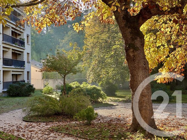 Afficher la photo en grand Appartement F6 à vendre - 6 pièces - 111.69 m2 - AVON - 77 - ILE-DE-FRANCE - Century 21 Agence Babut