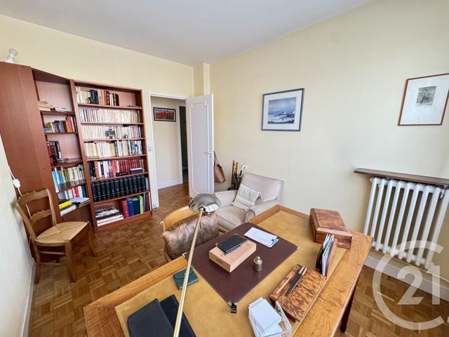 Afficher la photo en grand Appartement F6 à vendre - 6 pièces - 111.69 m2 - AVON - 77 - ILE-DE-FRANCE - Century 21 Agence Babut