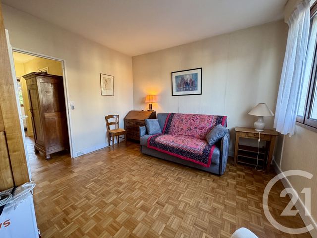 Afficher la photo en grand Appartement F6 à vendre - 6 pièces - 111.69 m2 - AVON - 77 - ILE-DE-FRANCE - Century 21 Agence Babut