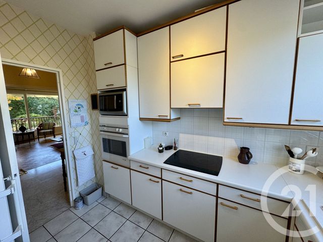 Afficher la photo en grand Appartement F6 à vendre - 6 pièces - 111.69 m2 - AVON - 77 - ILE-DE-FRANCE - Century 21 Agence Babut