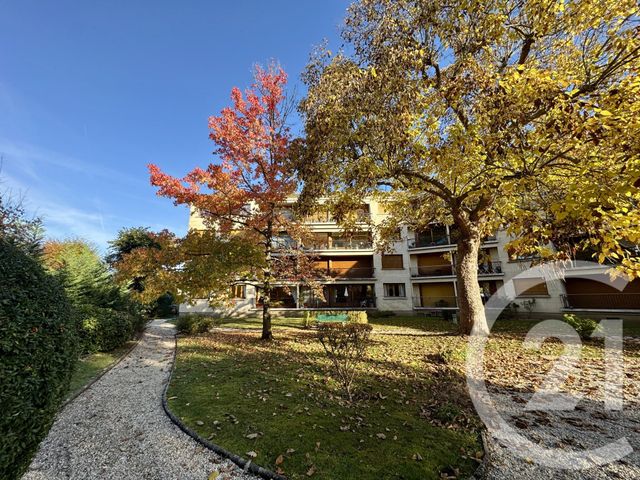 Afficher la photo en grand Appartement F6 à vendre - 6 pièces - 111.69 m2 - AVON - 77 - ILE-DE-FRANCE - Century 21 Agence Babut
