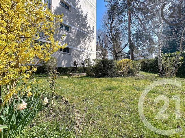 Appartement Studio à vendre - 1 pièce - 27.0 m2 - FONTAINEBLEAU - 77 - ILE-DE-FRANCE - Century 21 Agence Babut