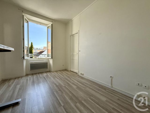 Appartement F2 à vendre - 2 pièces - 27.05 m2 - FONTAINEBLEAU - 77 - ILE-DE-FRANCE - Century 21 Agence Babut