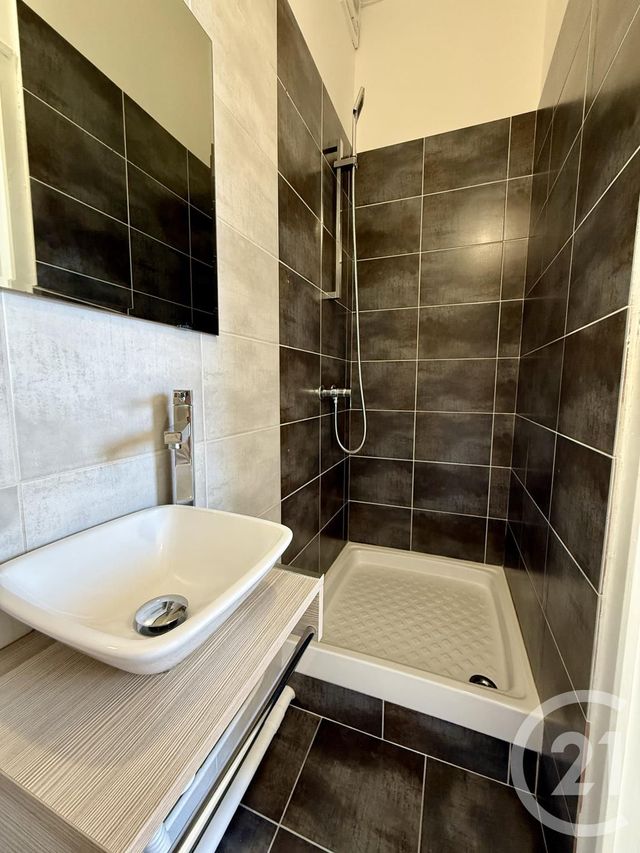 Appartement F2 à vendre - 2 pièces - 27.05 m2 - FONTAINEBLEAU - 77 - ILE-DE-FRANCE - Century 21 Agence Babut