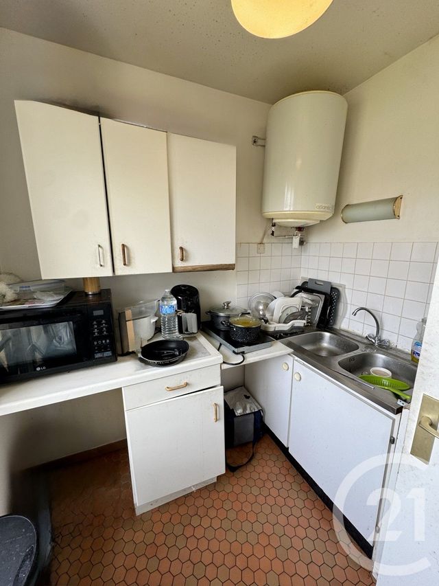 Afficher la photo en grand Appartement Studio à vendre - 1 pièce - 31.41 m2 - FONTAINEBLEAU - 77 - ILE-DE-FRANCE - Century 21 Agence Babut