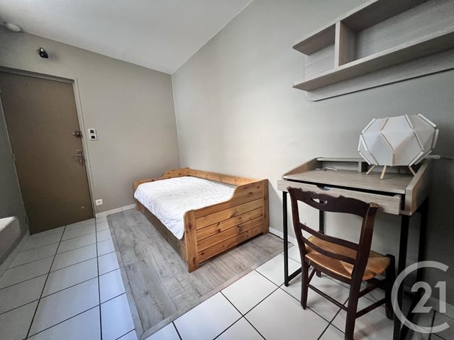 Appartement Studio à vendre - 1 pièce - 14.61 m2 - FONTAINEBLEAU - 77 - ILE-DE-FRANCE - Century 21 Agence Babut
