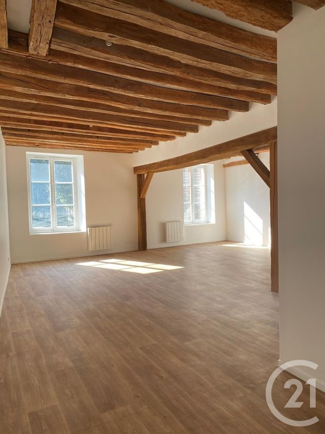 entreprise à louer - 59.9 m2 - FONTAINEBLEAU - 77 - ILE-DE-FRANCE - Century 21 Agence Babut