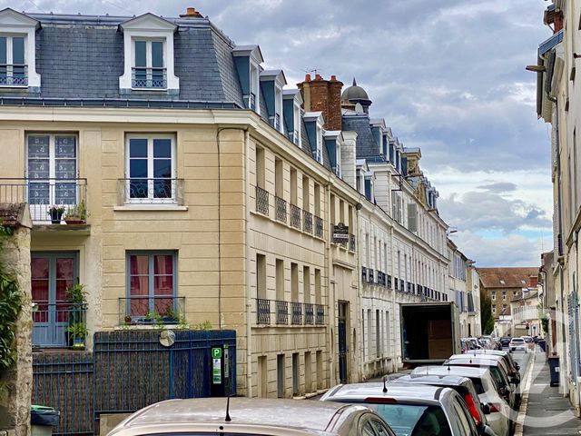 Studio à vendre - 1 pièce - 33.91 m2 - FONTAINEBLEAU - 77 - ILE-DE-FRANCE - Century 21 Agence Babut