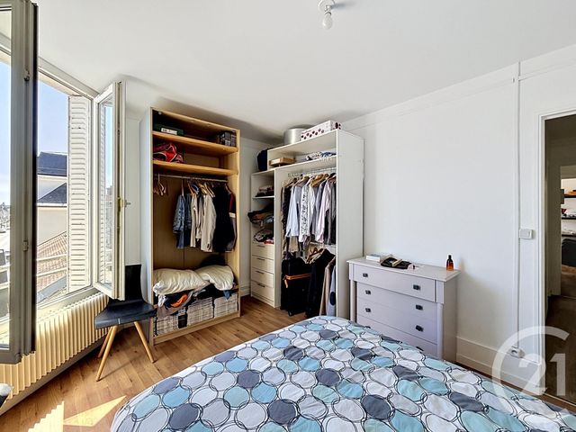 Appartement 3 pièces à vendre - 3 pièces - 49.65 m2 - FONTAINEBLEAU - 77 - ILE-DE-FRANCE - Century 21 Agence Babut