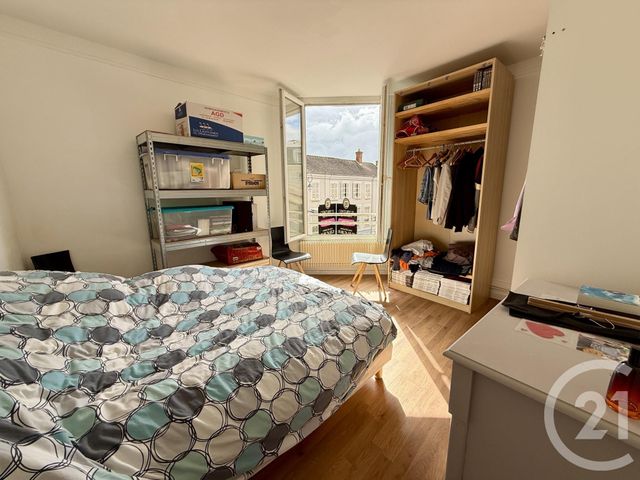 Appartement à vendre - 3 pièces - 49.65 m2 - FONTAINEBLEAU - 77 - ILE-DE-FRANCE - Century 21 Agence Babut