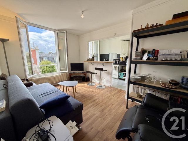 Appartement à vendre - 3 pièces - 49.65 m2 - FONTAINEBLEAU - 77 - ILE-DE-FRANCE - Century 21 Agence Babut