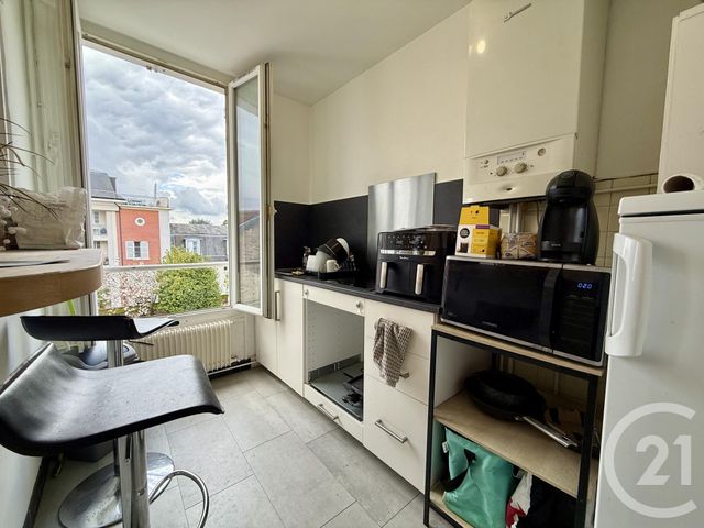 Appartement à vendre - 3 pièces - 49.65 m2 - FONTAINEBLEAU - 77 - ILE-DE-FRANCE - Century 21 Agence Babut