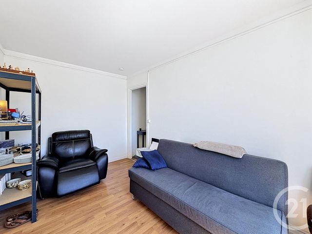 Appartement 3 pièces à vendre - 3 pièces - 49.65 m2 - FONTAINEBLEAU - 77 - ILE-DE-FRANCE - Century 21 Agence Babut