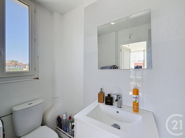 Appartement 3 pièces à vendre - 3 pièces - 49.65 m2 - FONTAINEBLEAU - 77 - ILE-DE-FRANCE - Century 21 Agence Babut