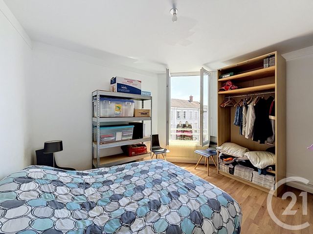 Appartement 3 pièces à vendre - 3 pièces - 49.65 m2 - FONTAINEBLEAU - 77 - ILE-DE-FRANCE - Century 21 Agence Babut
