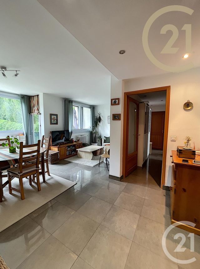 Afficher la photo en grand Appartement F4 à vendre - 4 pièces - 71.38 m2 - FONTAINEBLEAU - 77 - ILE-DE-FRANCE - Century 21 Agence Babut