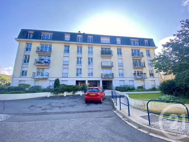 Studio à vendre - 1 pièce - 31.81 m2 - FONTAINEBLEAU - 77 - ILE-DE-FRANCE - Century 21 Agence Babut