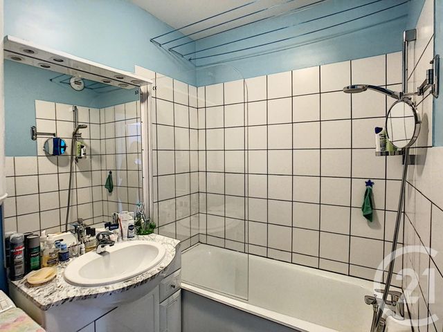 Afficher la photo en grand Appartement à vendre - 3 pièces - 66.38 m2 - AVON - 77 - ILE-DE-FRANCE - Century 21 Agence Babut
