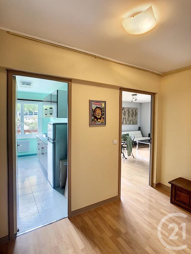 Afficher la photo en grand Appartement à vendre - 3 pièces - 66.38 m2 - AVON - 77 - ILE-DE-FRANCE - Century 21 Agence Babut