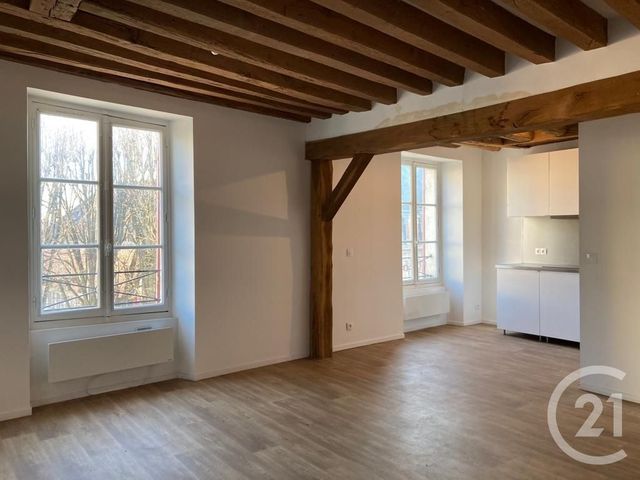 Appartement à louer - 2 pièces - 45.8 m2 - FONTAINEBLEAU - 77 - ILE-DE-FRANCE - Century 21 Agence Babut