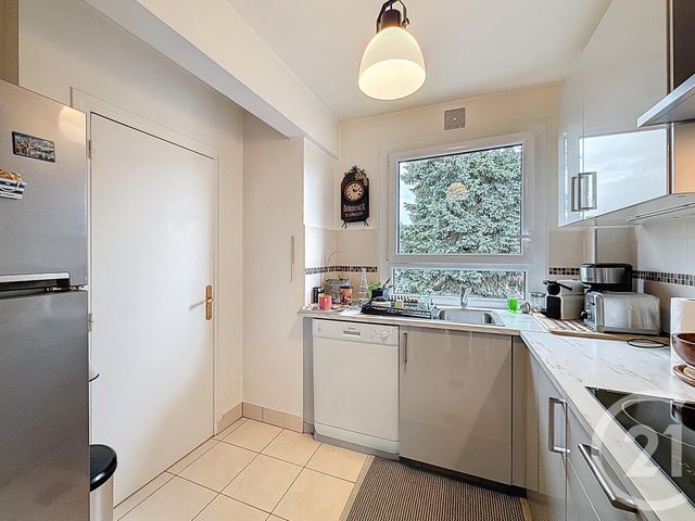 Appartement F4 à vendre - 4 pièces - 78.67 m2 - FONTAINEBLEAU - 77 - ILE-DE-FRANCE - Century 21 Agence Babut