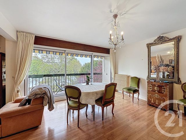 Appartement F4 à vendre - 4 pièces - 78.67 m2 - FONTAINEBLEAU - 77 - ILE-DE-FRANCE - Century 21 Agence Babut
