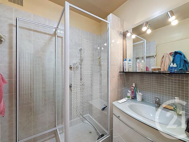 Appartement F4 à vendre - 4 pièces - 78.67 m2 - FONTAINEBLEAU - 77 - ILE-DE-FRANCE - Century 21 Agence Babut