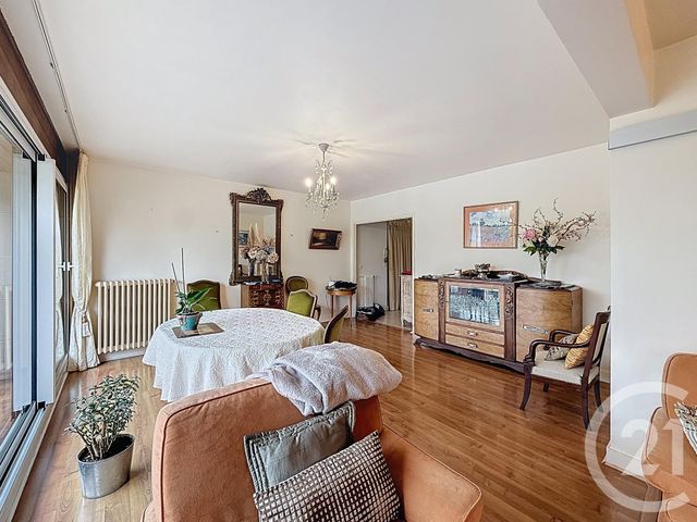 Appartement F4 à vendre - 4 pièces - 78.67 m2 - FONTAINEBLEAU - 77 - ILE-DE-FRANCE - Century 21 Agence Babut