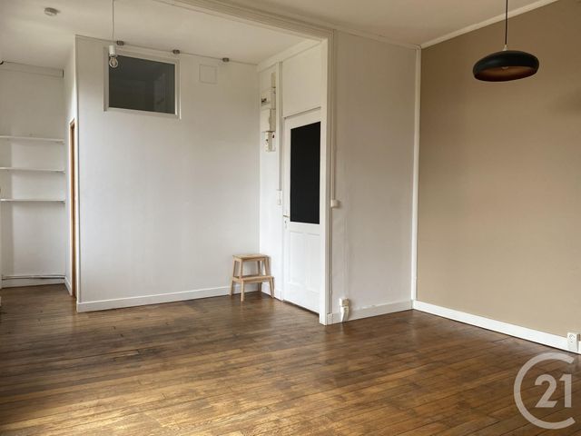 Appartement à louer - 3 pièces - 46.87 m2 - FONTAINEBLEAU - 77 - ILE-DE-FRANCE - Century 21 Agence Babut
