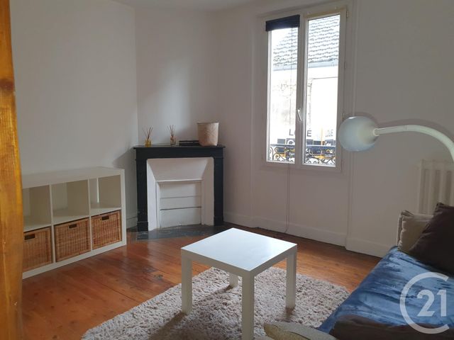 Appartement à louer - 2 pièces - 35.7 m2 - FONTAINEBLEAU - 77 - ILE-DE-FRANCE - Century 21 Agence Babut