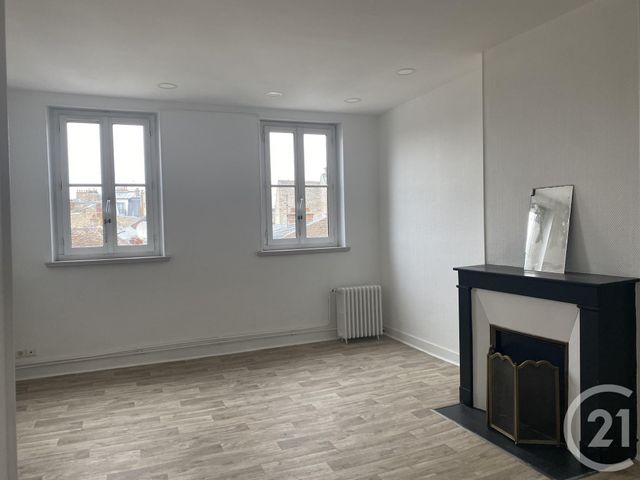 Appartement à louer - 2 pièces - 56.0 m2 - FONTAINEBLEAU - 77 - ILE-DE-FRANCE - Century 21 Agence Babut