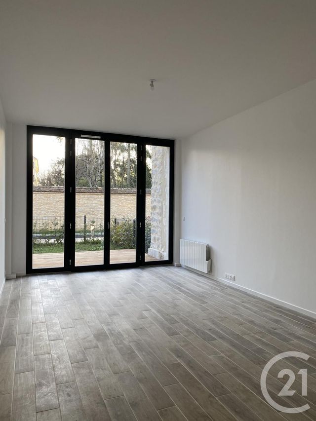 Appartement à louer - 3 pièces - 64.1 m2 - FONTAINEBLEAU - 77 - ILE-DE-FRANCE - Century 21 Agence Babut