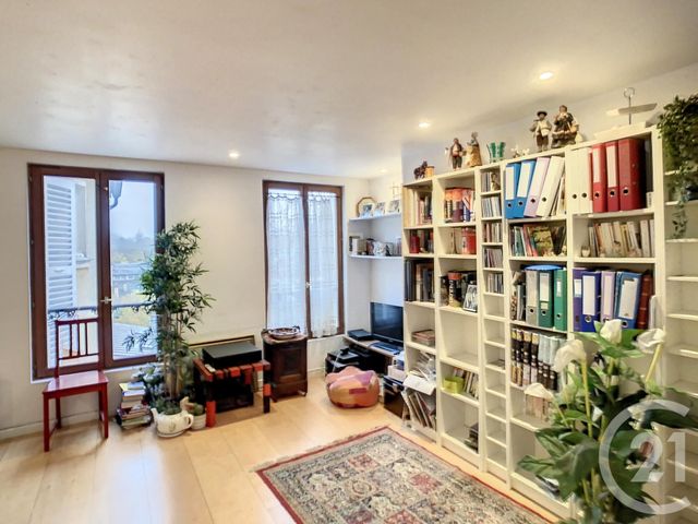 Appartement à vendre - 3 pièces - 59.41 m2 - FONTAINEBLEAU - 77 - ILE-DE-FRANCE - Century 21 Agence Babut