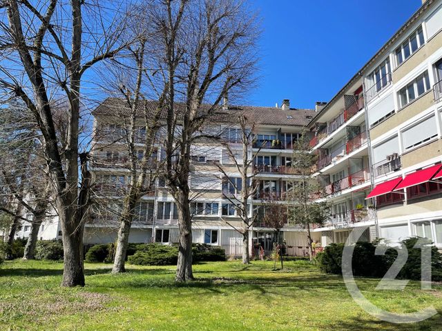 Appartement à vendre - 3 pièces - 67.62 m2 - FONTAINEBLEAU - 77 - ILE-DE-FRANCE - Century 21 Agence Babut