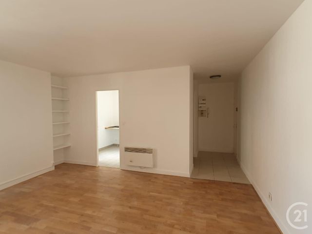 Appartement à louer - 2 pièces - 40.0 m2 - FONTAINEBLEAU - 77 - ILE-DE-FRANCE - Century 21 Agence Babut