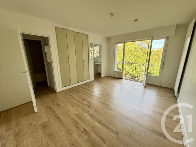 Appartement Studio à vendre - 1 pièce - 28.4 m2 - FONTAINEBLEAU - 77 - ILE-DE-FRANCE - Century 21 Agence Babut
