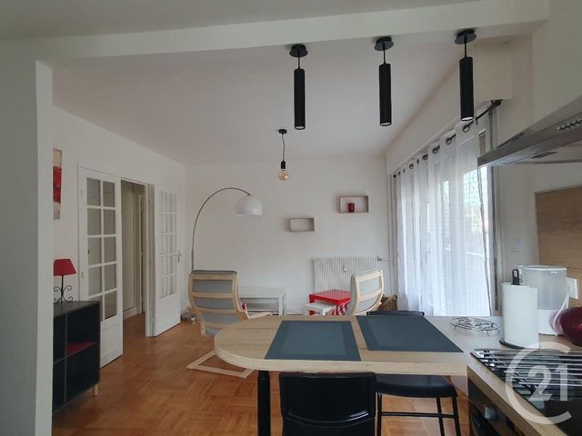 Appartement à louer - 2 pièces - 43.12 m2 - AVON - 77 - ILE-DE-FRANCE - Century 21 Agence Babut