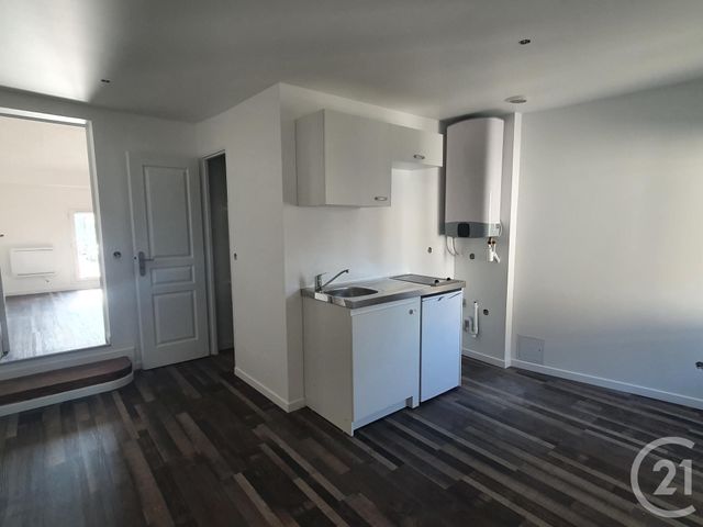 Appartement à louer - 2 pièces - 28.2 m2 - AVON - 77 - ILE-DE-FRANCE - Century 21 Agence Babut
