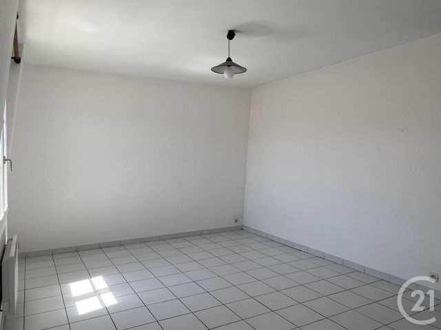 Studio à louer - 1 pièce - 33.25 m2 - AVON - 77 - ILE-DE-FRANCE - Century 21 Agence Babut