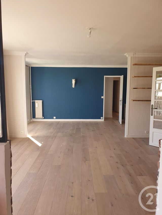 Appartement à louer - 5 pièces - 92.91 m2 - AVON - 77 - ILE-DE-FRANCE - Century 21 Agence Babut