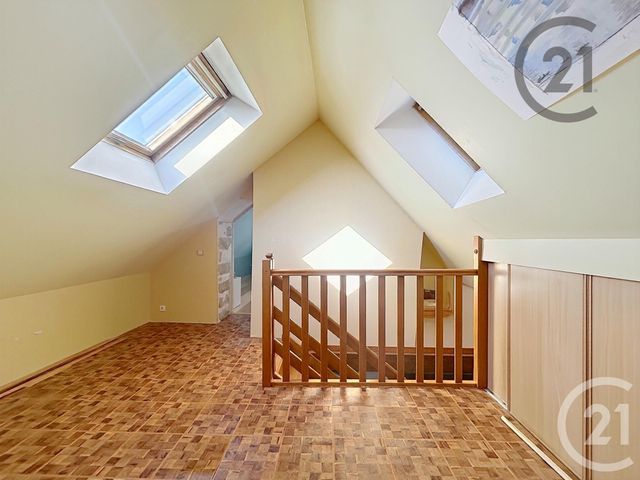 Appartement 5 pieces à vendre - 5 pièces - 108.72 m2 - FONTAINEBLEAU - 77 - ILE-DE-FRANCE - Century 21 Agence Babut