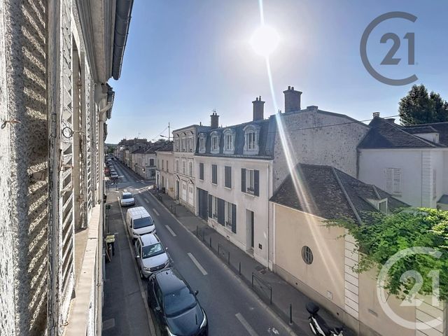 Appartement 5 pieces à vendre - 5 pièces - 108.72 m2 - FONTAINEBLEAU - 77 - ILE-DE-FRANCE - Century 21 Agence Babut