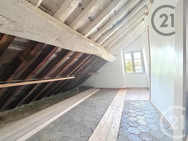Appartement 5 pieces à vendre - 5 pièces - 108.72 m2 - FONTAINEBLEAU - 77 - ILE-DE-FRANCE - Century 21 Agence Babut