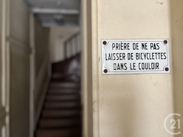 Appartement 5 pieces à vendre - 5 pièces - 108.72 m2 - FONTAINEBLEAU - 77 - ILE-DE-FRANCE - Century 21 Agence Babut