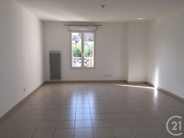Appartement à louer - 3 pièces - 70.17 m2 - AVON - 77 - ILE-DE-FRANCE - Century 21 Agence Babut